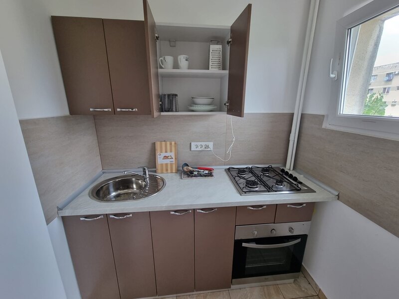 Drumul Taberei, langa Parcul Moghioros si metrou